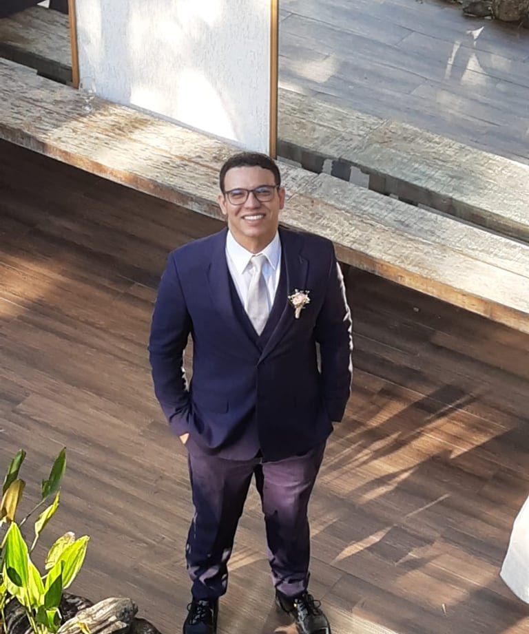 Douglas Araújo - Especialista em Infraestrutura de TI e Redes